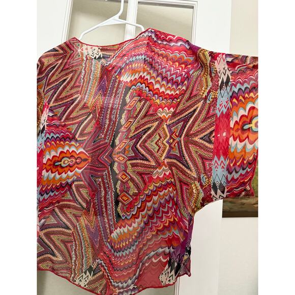 Lottie & Holly by Band of Gypsies Women's Red print Kimono cropped - Picture 8 of 8